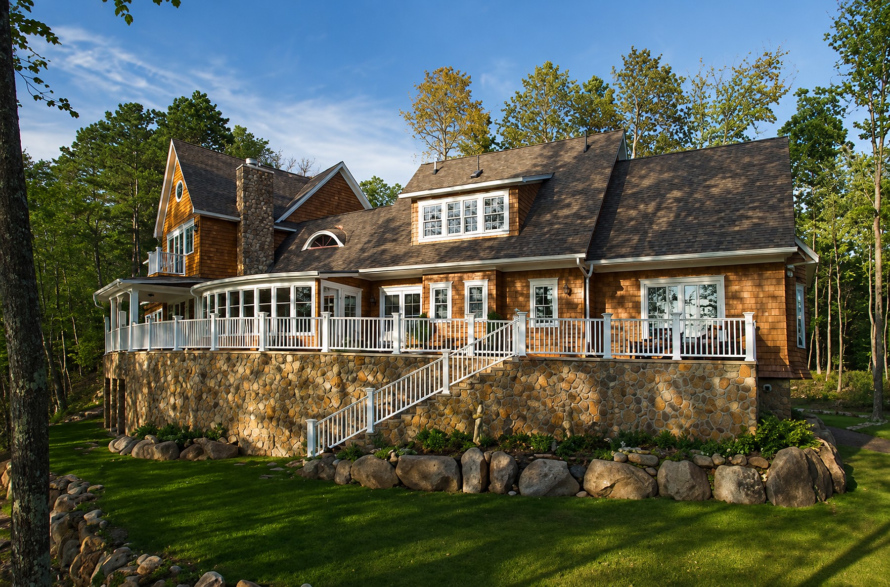 Iron Mountain Lake House &mdash; Lake elevation