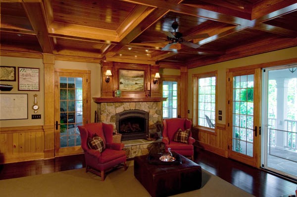Iron Mountain Lake House &mdash; Living room